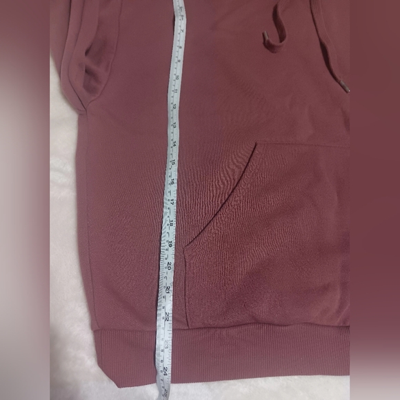 ALO Yoga Women's Mauve Hoodie - Picture 5 of 9